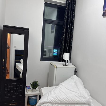 Four Stars Hostel Dubaj Exteriér fotografie